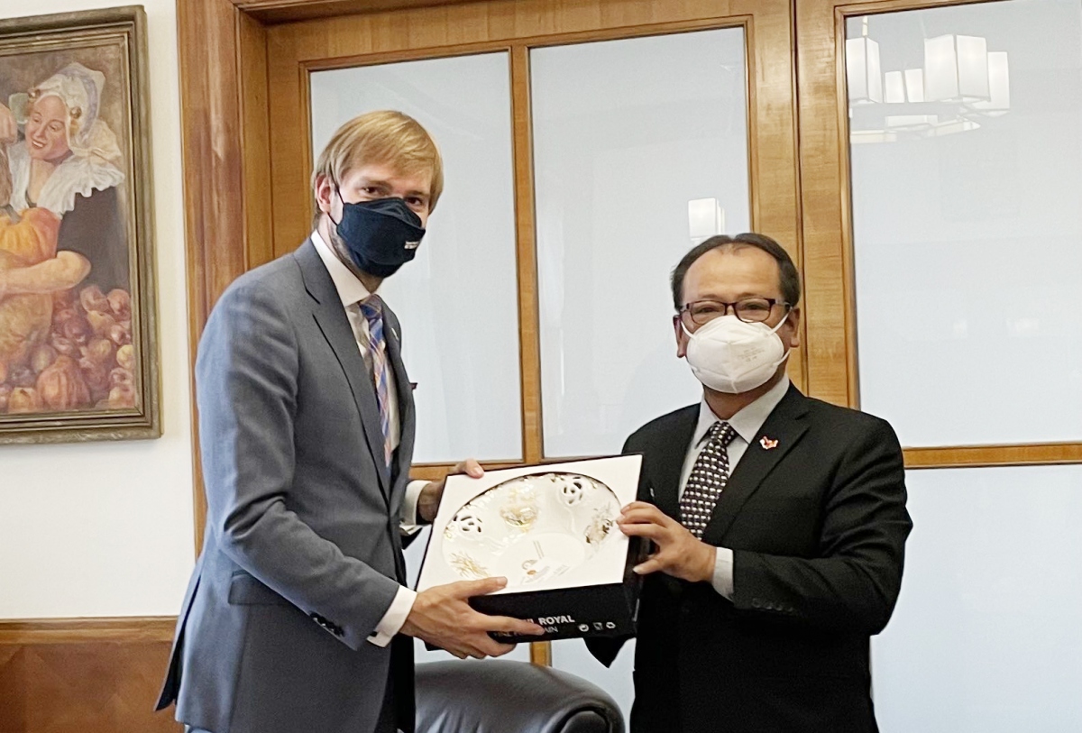 Czech Republic donates 250,000 COVID-19 vaccine doses to Vietnam